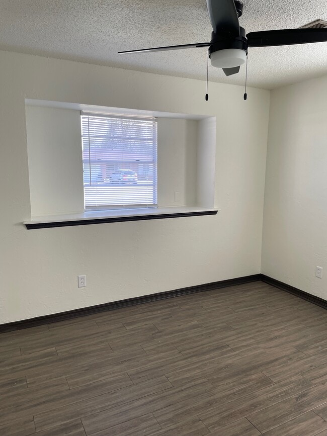 Photo - 1113 Berwyck Dr