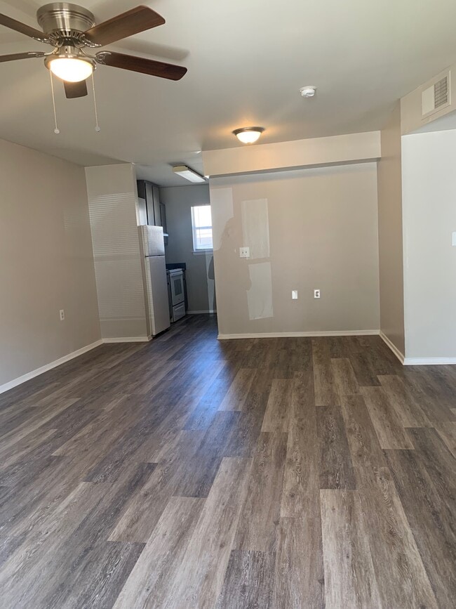 Photo - Pearlwood Apartments