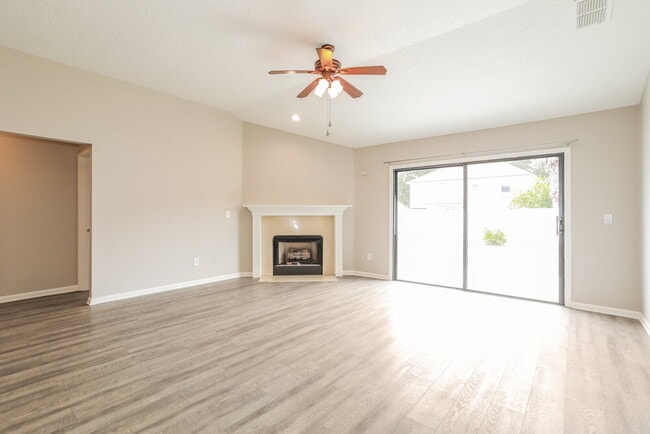 Photo - 3039 Stonewood Way