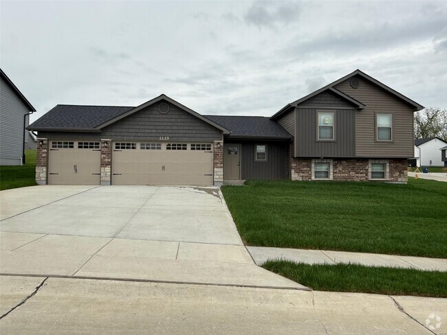 Building Photo - 1135 Baseball Dr Rental