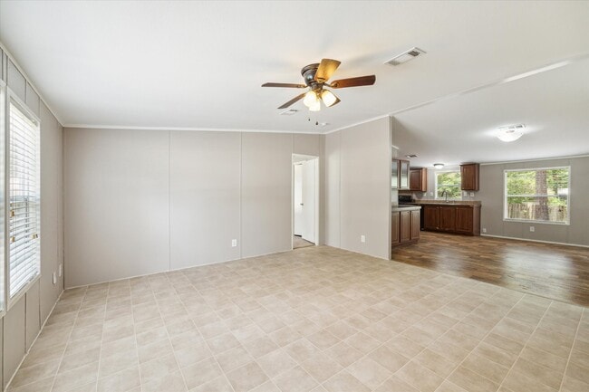 Photo - 29619 Midland St