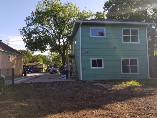 Back Yard - 1008 E 49th St Unit B