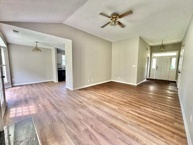 Photo - 2608 Clarencefield Dr