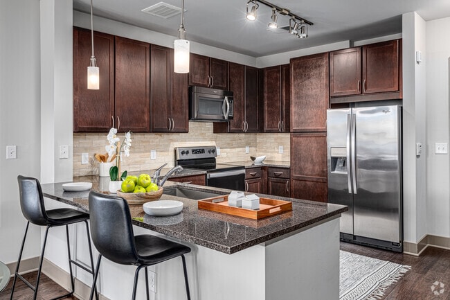 1BR, 1BA - 787SF