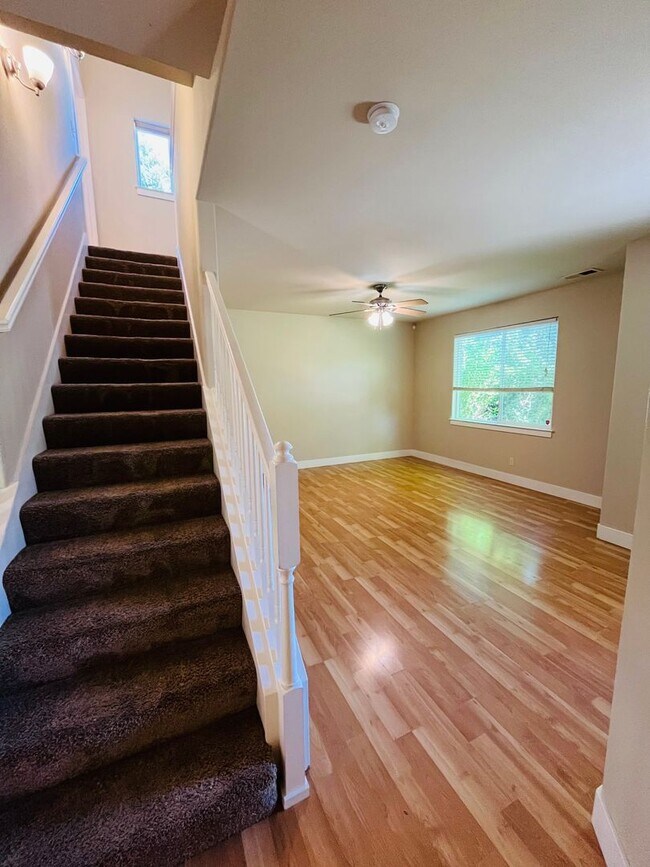 Photo - Available Soon! Beautiful House on a Cul-De-Sac