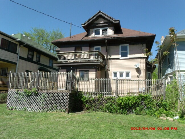 Photo - 531-954 MANHATTAN Unit 954 Manhattan Ave