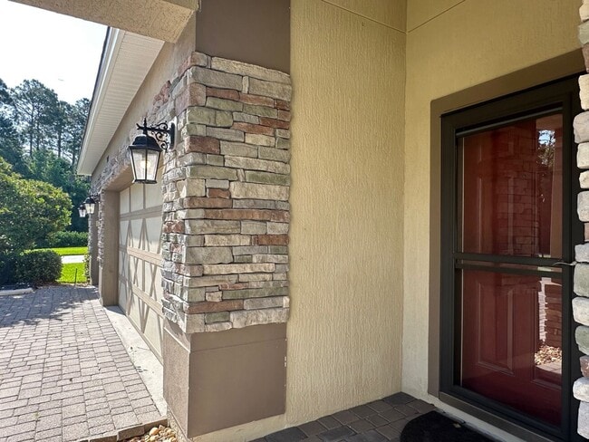 Photo - 95013 Poplar Way