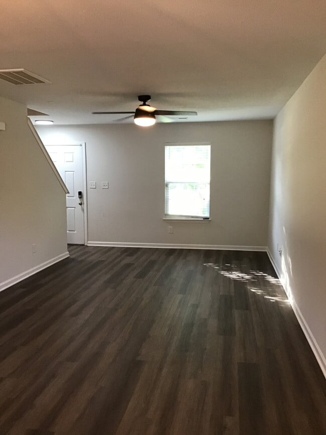 Photo - 399 Randolph Dr