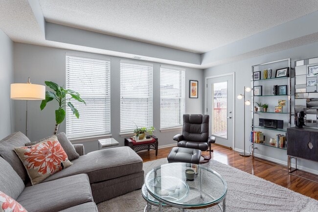 Photo - 545 N 1st St