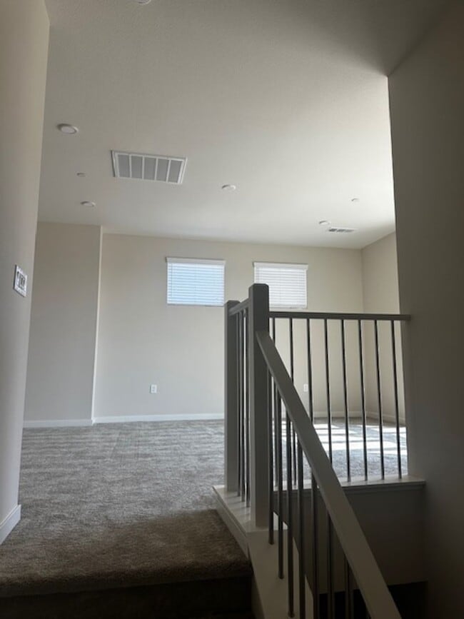 Photo - SPACIOUS 3 BEDROOM 3.5 BATH TRI-STORY TOWNHOME