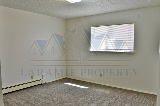 Photo - 702 Downey St Unit 16