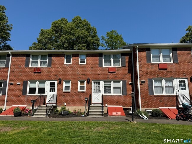 Building Photo - 480 Radmere Rd Unit B