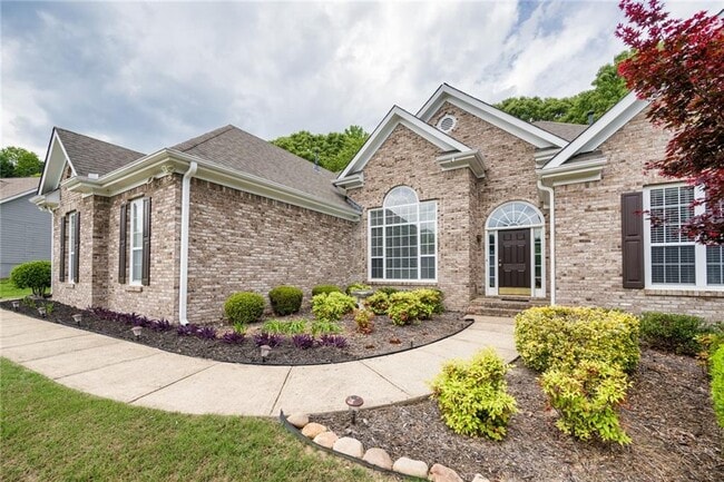 Photo - 4264 Milford Pl NE