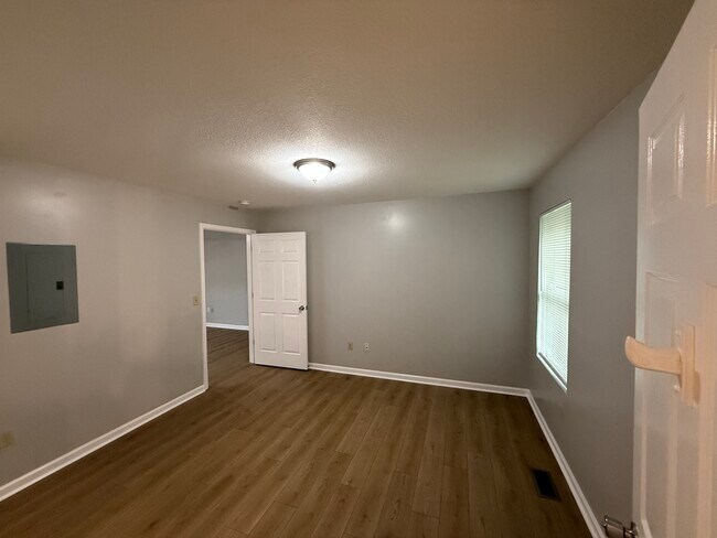 800 Lullwater Rd Unit 800