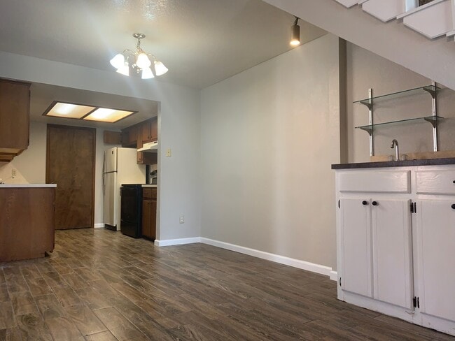 Photo - Westside Duplex for Lease near Sooner Mall!!!