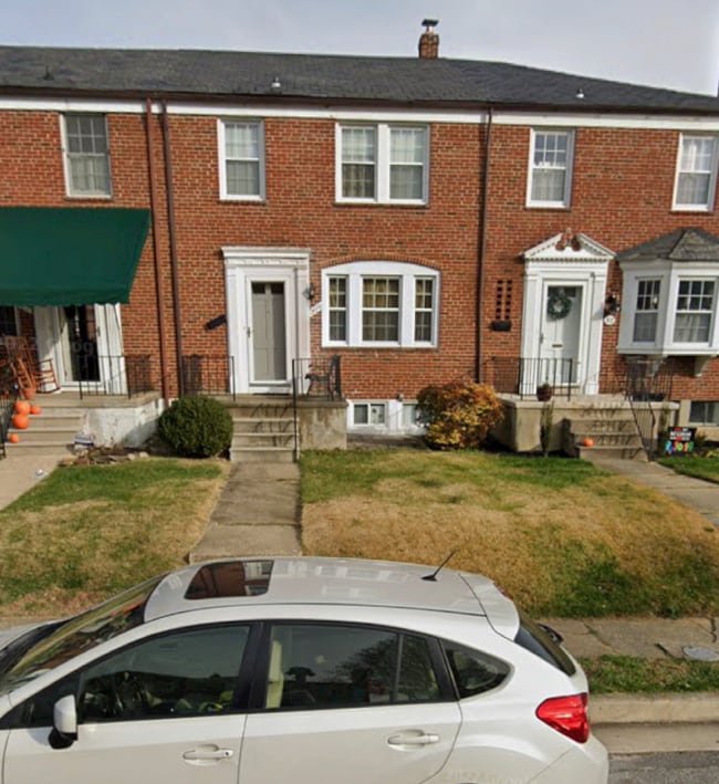 Building Photo - 309 Stratford Rd