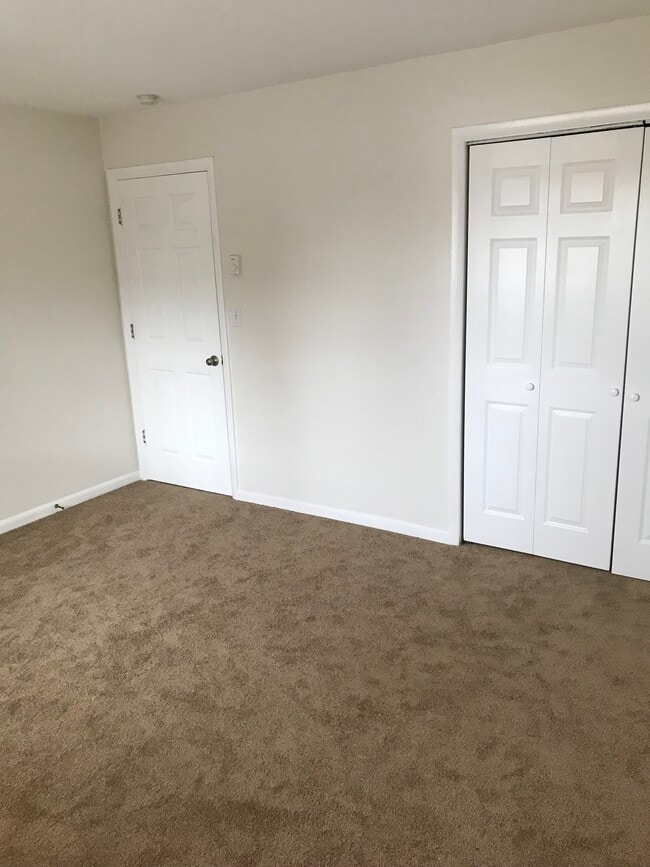 Master Bedroom 1 - 88 Belair Dr Unit 88