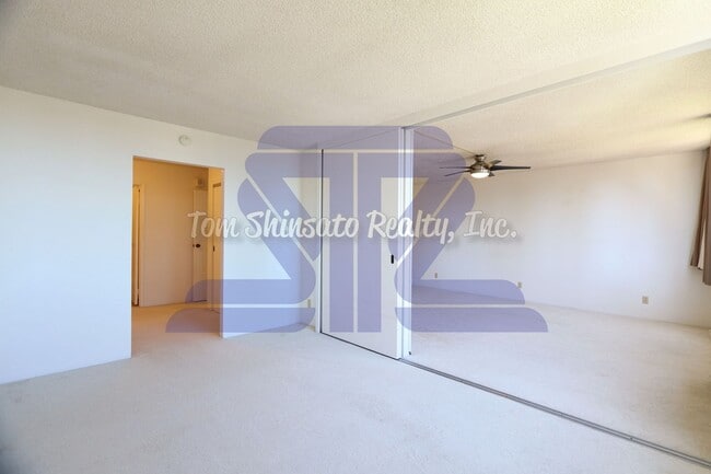Photo - 1 Bedroom unit located in Kukui Plaza