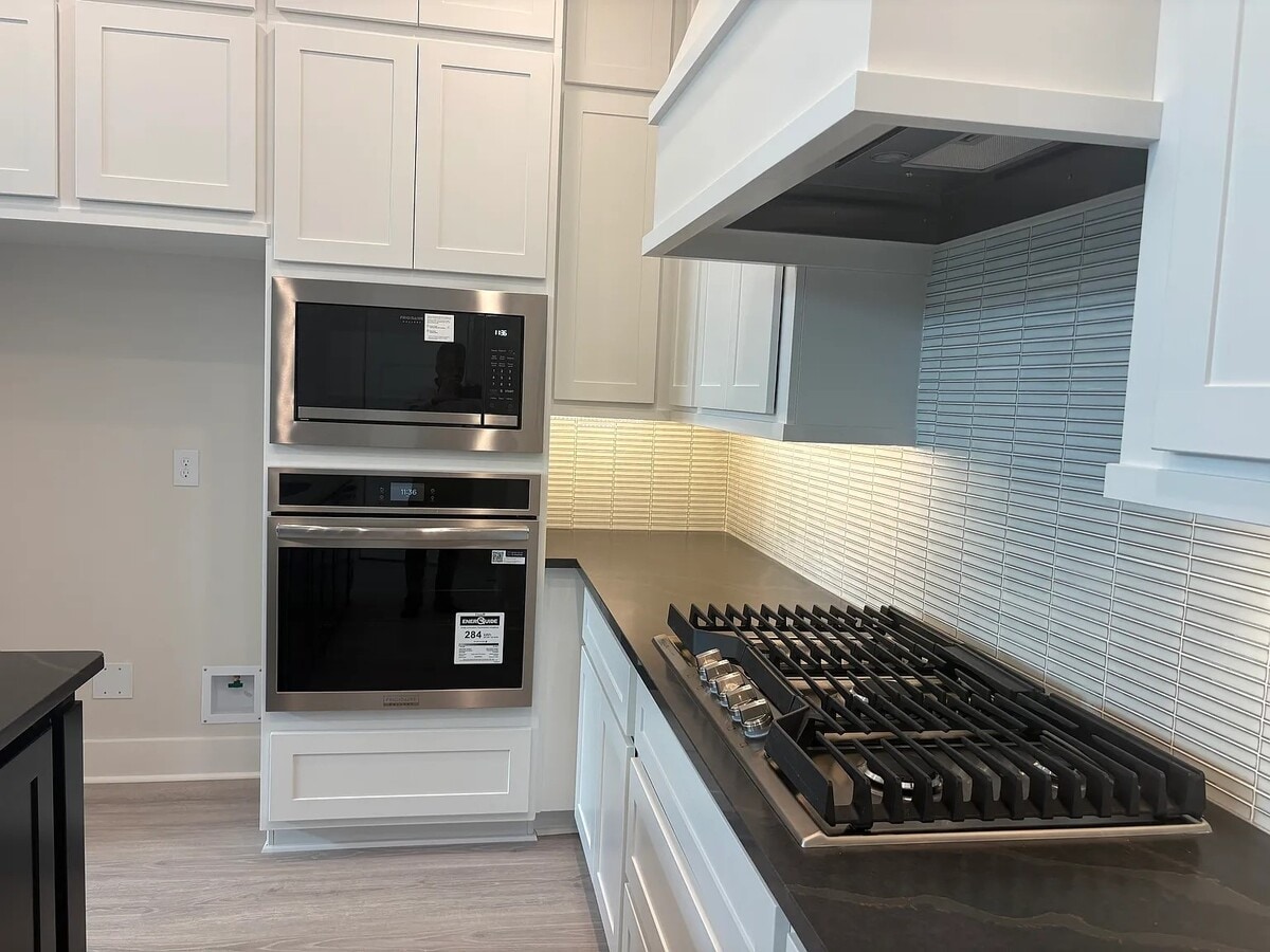 Photo - 16046 Mason Run Dr