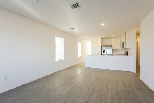 Photo - 522 Chevre Rd