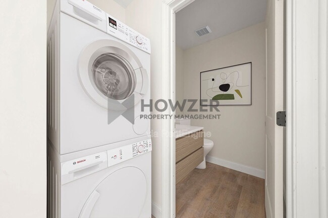 Photo - 24 Crocker St