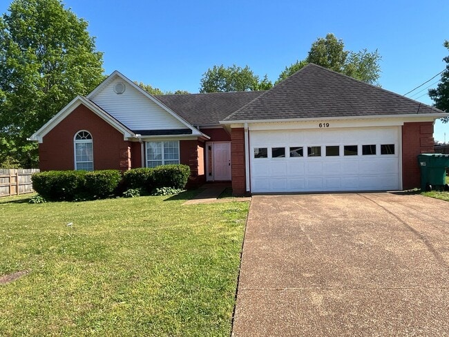 Building Photo - 619 Gettysburg Dr