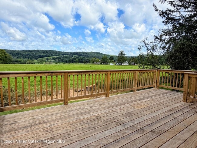 Photo - 1015 Lakeview Rd