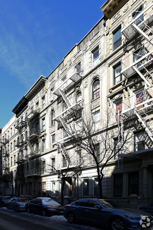 Photo - 153 W 80th St