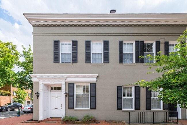 Photo - 2800 Dumbarton St NW