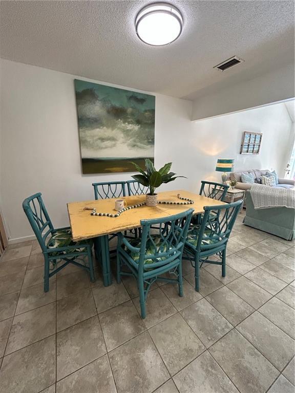 Photo - 553 Brockinton S