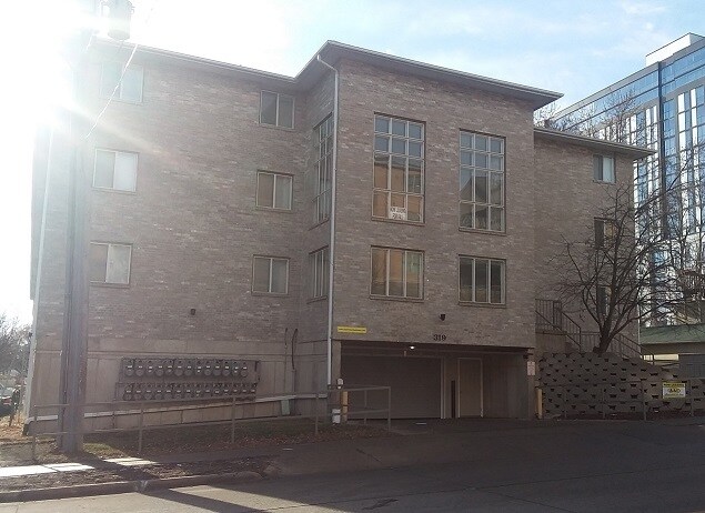 Photo - 319 E Court St