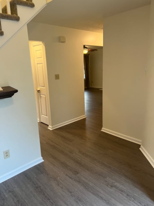 Photo - 2633 Pender Dr