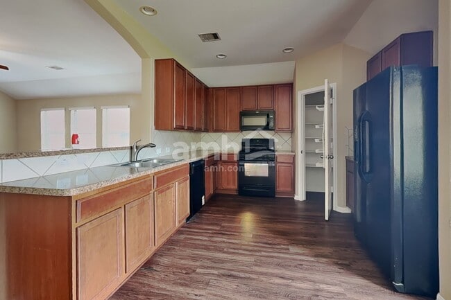 Photo - 28606 Lockeridge Farms Dr