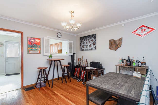 Photo - 1660 Elmwood Ave