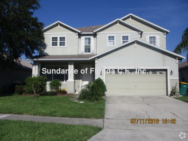 Building Photo - Large Family Home with Screened Pool