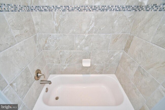 Photo - 444 S Robinson St