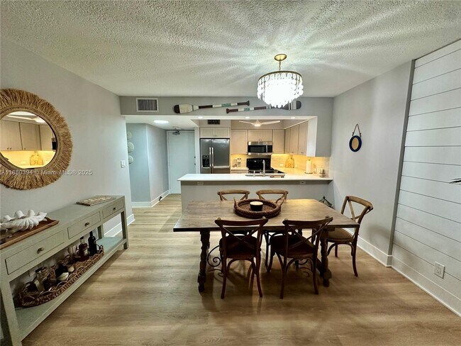 Photo - 3540 S Ocean Blvd Unidad 302