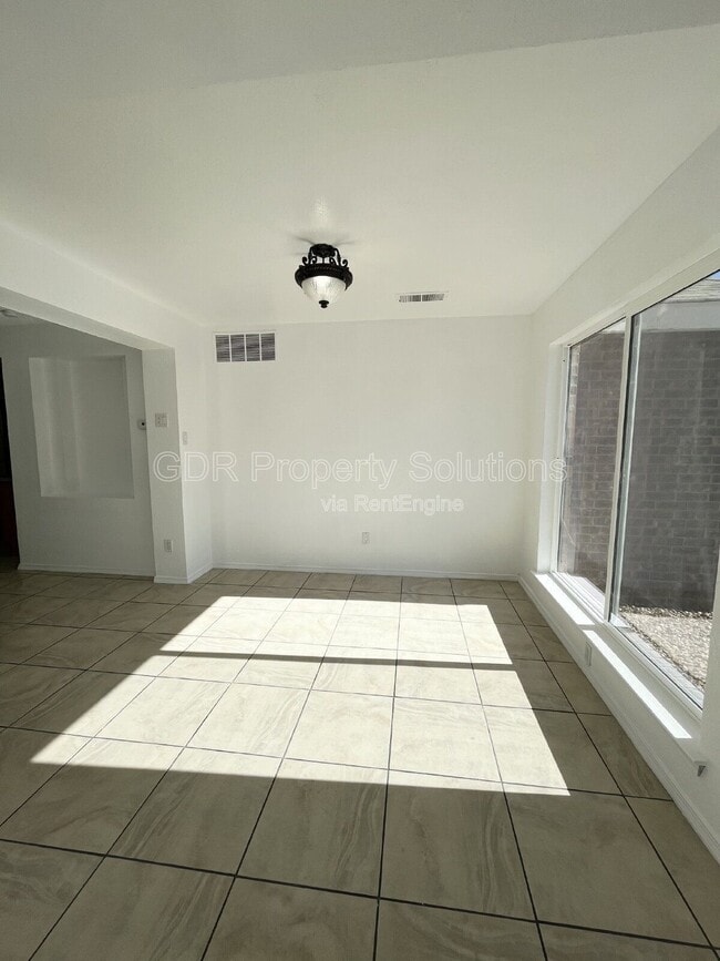 Photo - 8123 Waterbury Pl NW