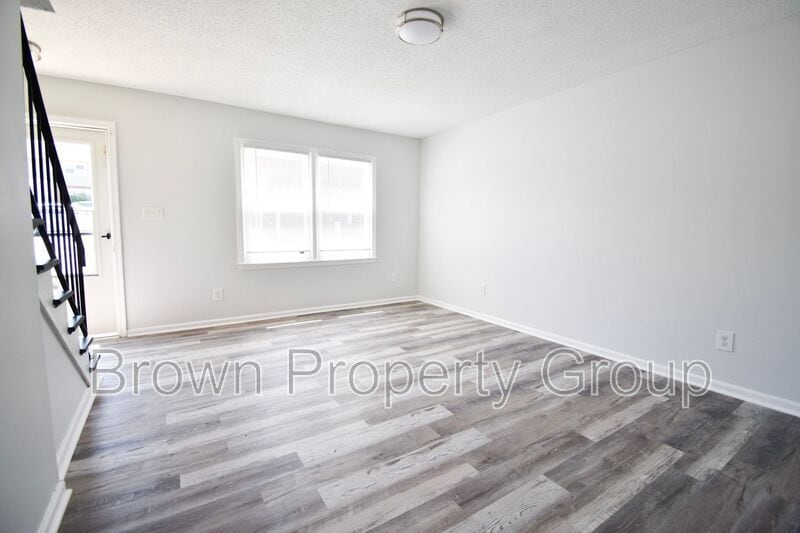 Photo - 2113 Grand Prix Dr