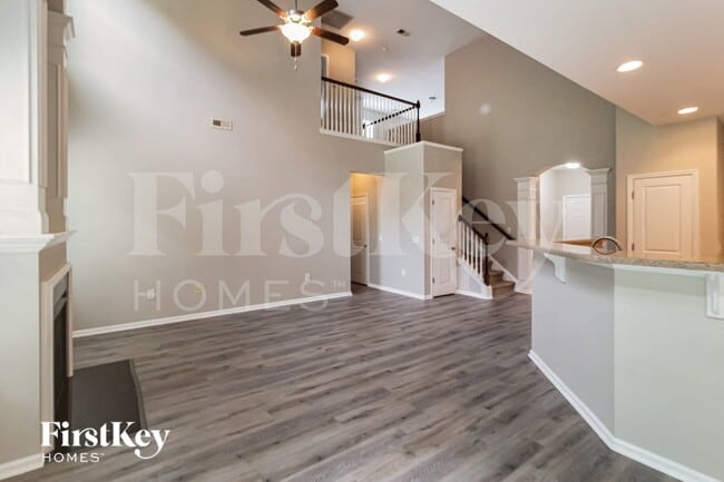 Photo - 918 Laurel Oak Ln