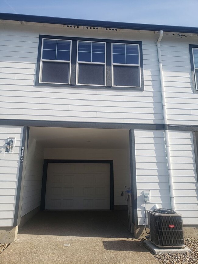 Photo - Reed's Crossing 2 bed/2.5 bath Townhome!