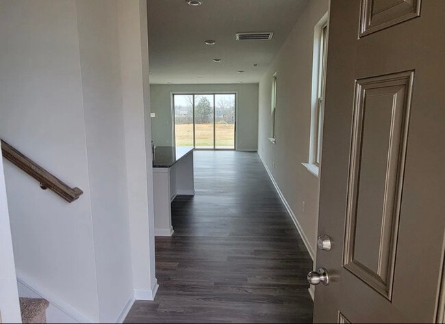 Photo - 1007 Maylen Trce