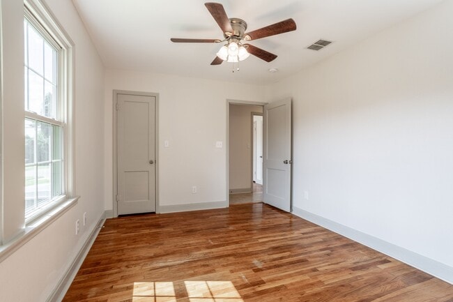 Photo - 1517 Live Oak St