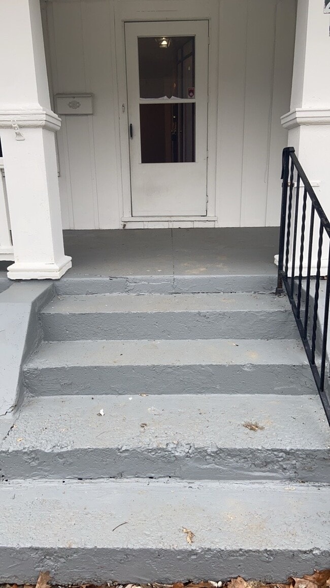 Photo - 2327 Eastview Ave