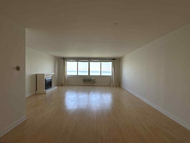 Photo - 1440 N Lake Shore Dr Unidad 21E