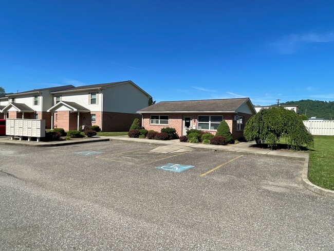 Building Photo - 2 BR 40% Abbie View Unit 103 Rental
