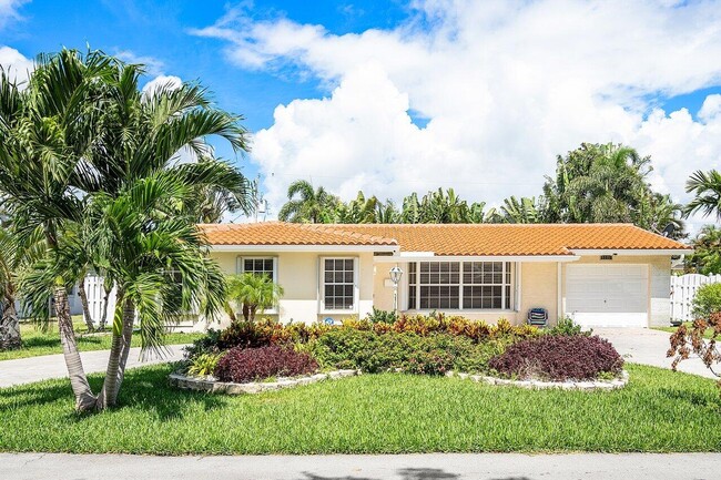 Building Photo - 5221 NE 26th Ave