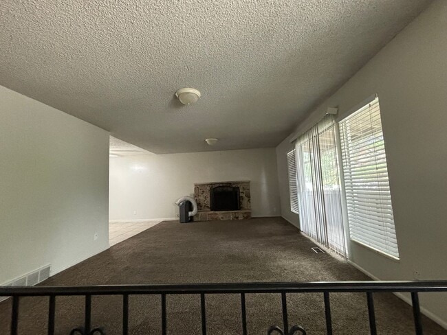 Photo - Nice and Spacious Orem Home