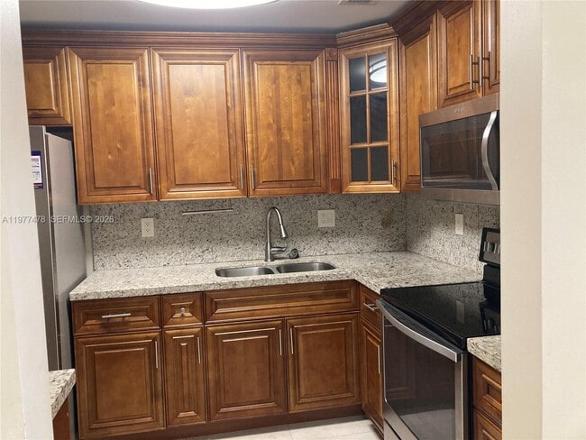 Building Photo - 10421 Mahogany Key Cir Unit 202