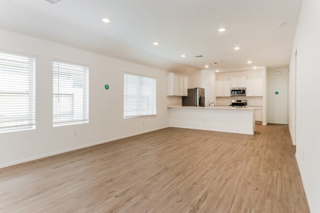 Photo - 1731 Sahara Dr